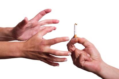 Khi bỏ thuốc lá , bạn sẽ gặp những cơn thèm thuốc vật vã